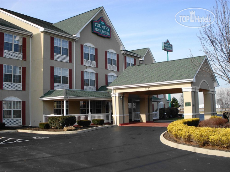 Hotelier's photos Country Inn & Suites Columbus-West 2*