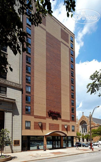 Hotelier's photos Hampton Inn Cleveland Downtown 3*