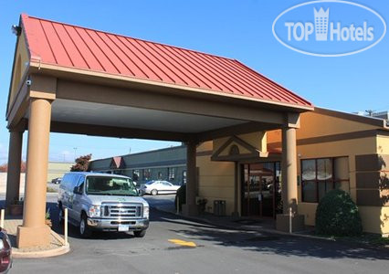 Hotel photo Quality Inn Airport 2*