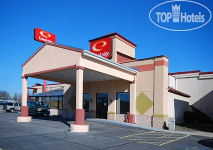 Hotelier's photos Econo Lodge Williamsville 2*