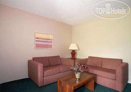 New photos from tourists Comfort Inn Cortland 2*