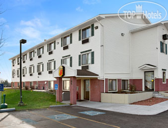 Hotelier's photos Super 8 Massena 2*