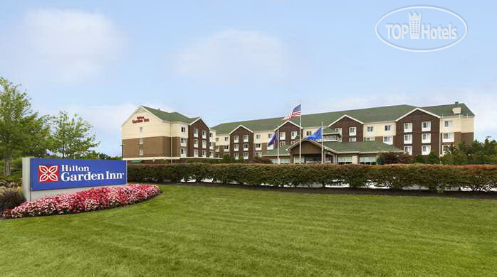 Hotelier's photos Hilton Garden Inn Islip MacArthur Airport 3*