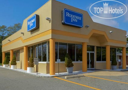 Hotelier's photos Rodeway Inn MacArthur Airport 2*