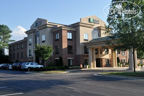 Hotel photo Holiday Inn Express Hotel & Suites Raleigh North - Wake Forest 2*