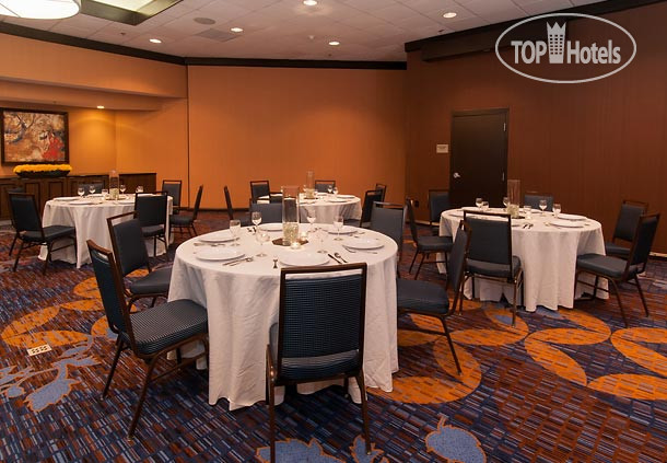 Новые добавленные фото туристов Courtyard Charlotte Billy Graham Parkway 3*