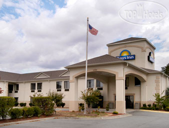 New photos from tourists Days Inn Burlington East 2*