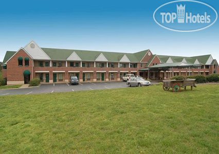 Hotelier's photos Econo Lodge & Suites Lake Norman 2*