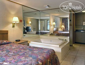 Hotelier's photos Travelodge Greenville 2*
