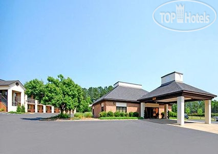 Hotelier's photos Quality Inn Sanford 2*