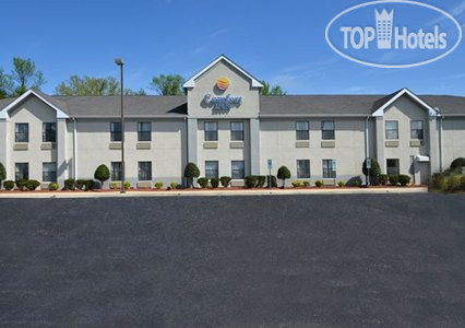 Hotelier's photos Comfort Inn Clinton 2*