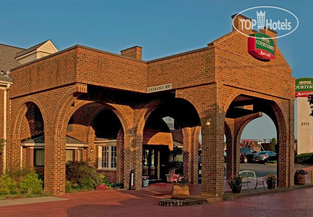 Hotelier's photos Courtyard Winston-Salem University 3*