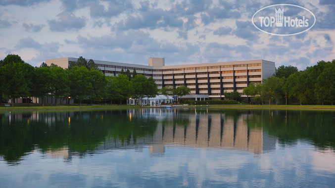 Hotel photo DoubleTree Suites by Hilton Raleigh-Durham 3*