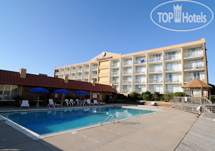Hotelier's photos Comfort Inn On the Ocean 3*