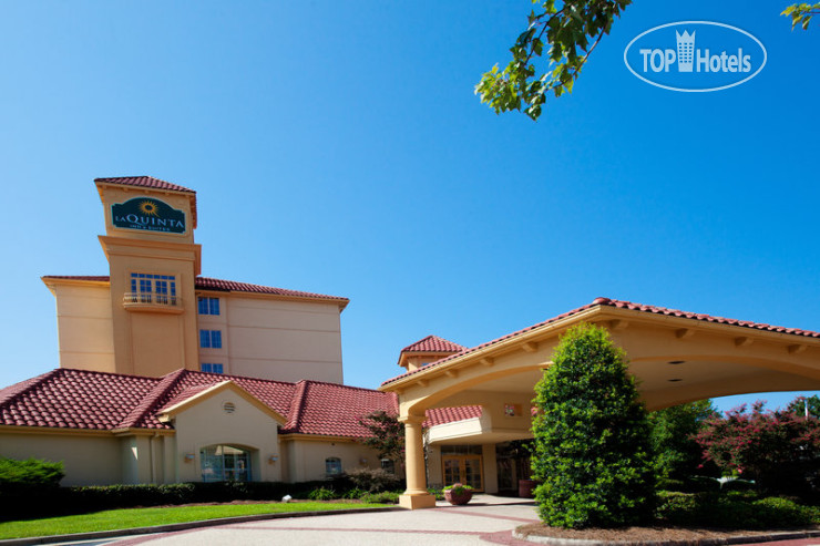 Hotel photo La Quinta Inn & Suites Greensboro 2*
