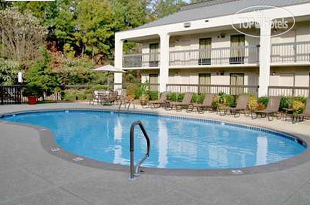 Hotel photo Hampton Inn Columbus-Airport 3*