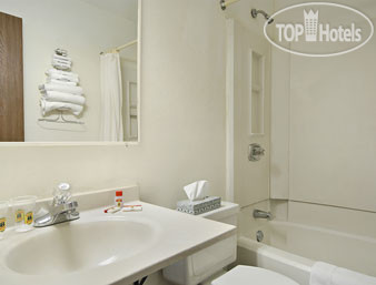 New photos from tourists Super 8 Columbus Airport 2*