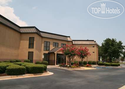 Hotel photo Hampton Inn Perry 3*