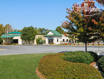 Hotelier's photos Baymont Inn and Suites Dalton 2*