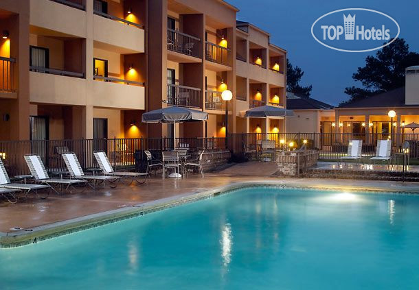 Hotel photo Courtyard Savannah Midtown 3*