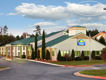 Hotelier's photos Days Inn & Suites Norcross Atlanta NE Peachtree Ind Blvd 2*
