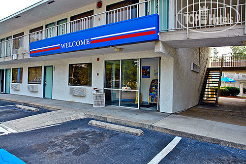 Hotelier's photos Motel 6 Savannah 3*