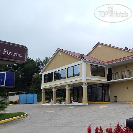 Hotelier's photos Magnuson Hotel Kennesaw 2*
