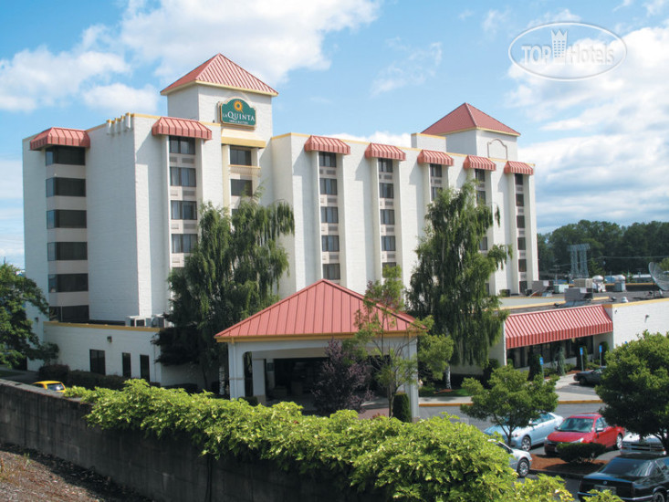 Hotelier's photos La Quinta Inn & Suites Tacoma Seattle 3*