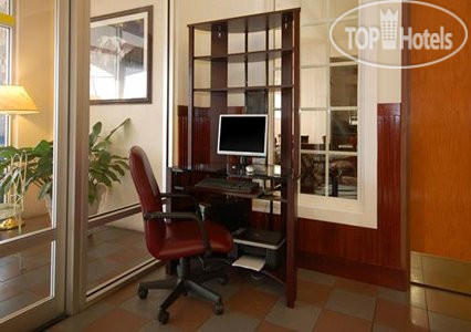 Hotelier's photos Comfort Inn Kent 2*