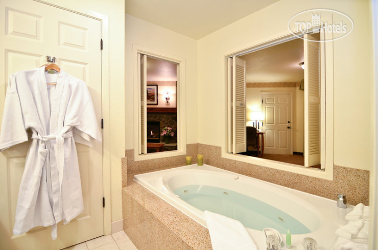 New photos from tourists Best Western Plus Edmonds Harbor Inn 2*