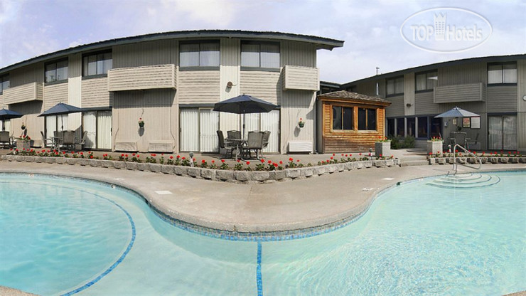 Hotel photo Red Lion River Inn 3*
