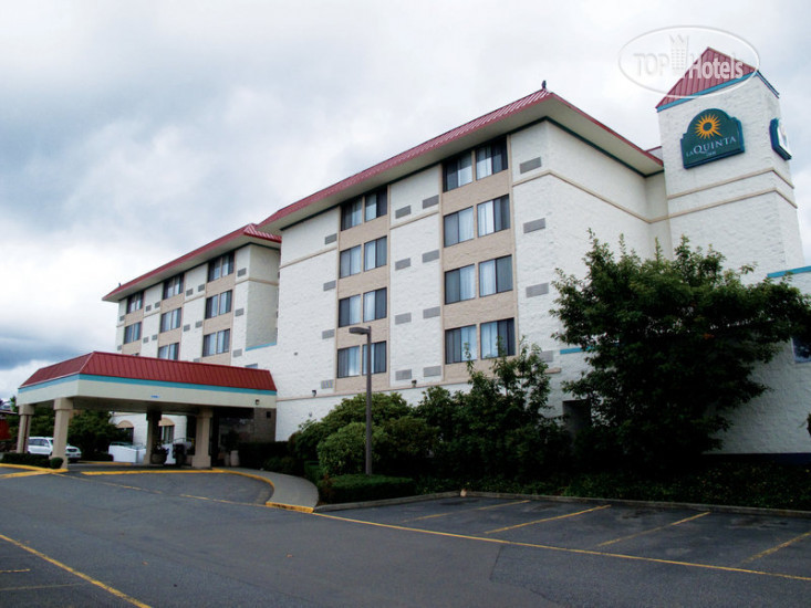 Hotelier's photos La Quinta Inn Lynnwood 3*