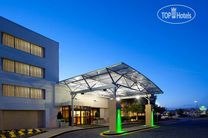Hotelier's photos Holiday Inn Washington College Park 3*