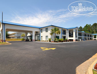 Hotelier's photos Baymont Inn & Suites Montgomery 2*