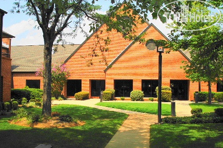 Hotelier's photos Radisson Huntsville Airport 3*