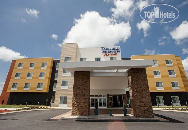 Hotelier's photos Fairfield Inn & Suites Athens I-65 2*