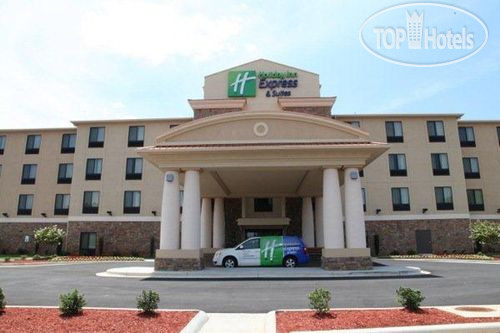 Hotel photo Holiday Inn Express & Suites Huntsville Airport 2*