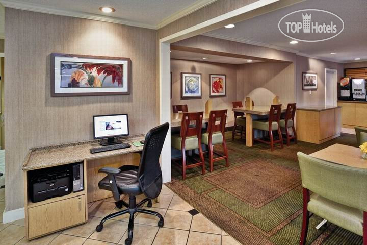 Новые добавленные фото туристов La Quinta Inn Birmingham / Cahaba Park South 2*