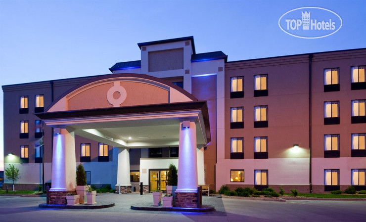 Hotel photo Holiday Inn Express Fargo-West Acres 2*