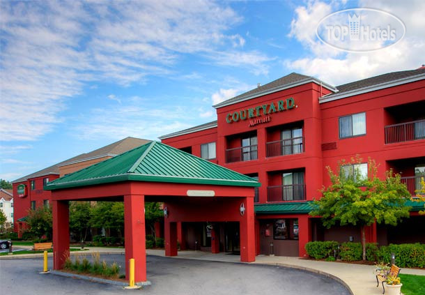 Hotelier's photos Courtyard Manchester-Boston Regional Airport 3*