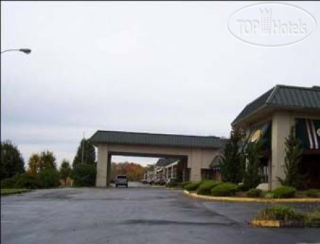 Hotelier's photos Travelodge Bristol 2*