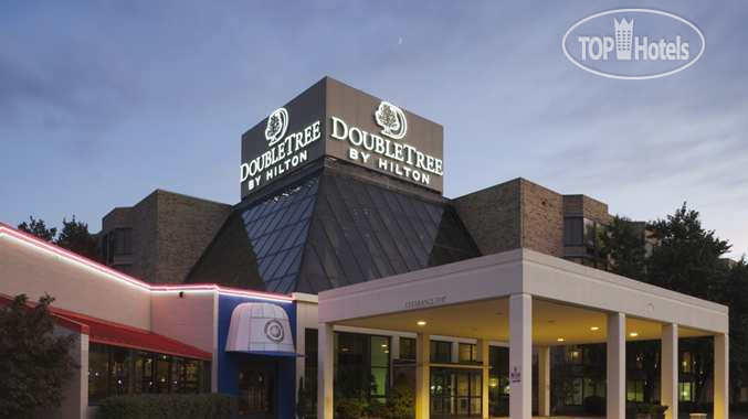 Hotelier's photos DoubleTree by Hilton Hotel Johnson City 3*