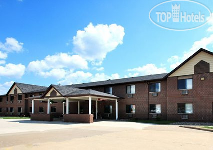 Hotel photo Econo Lodge Inn & Suites Dubuque 2*
