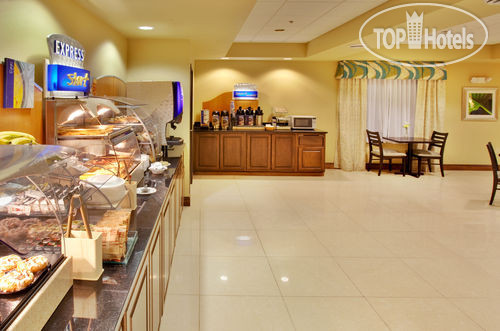 Новые добавленные фото туристов Holiday Inn Express Waterloo-Cedar Falls 2*