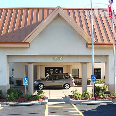Hotelier's photos Magnuson Hotel Des Moines Airport 2*