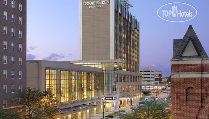 Hotel photo DoubleTree by Hilton Hotel Cedar Rapids Convention Complex 3*
