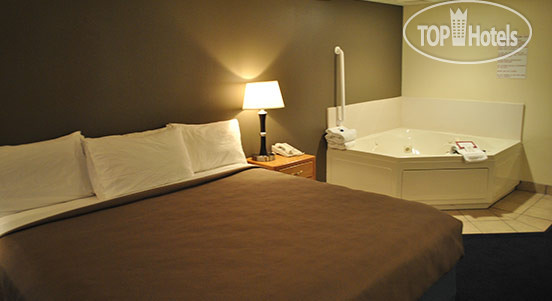 New photos from tourists AmericInn Hotel & Suites Webster City 3*