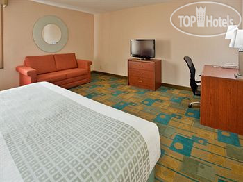 New photos from tourists La Quinta Inn Des Moines West Clive 3*