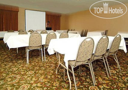 New photos from tourists Comfort Suites Burlington 3*