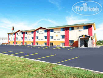 Hotelier's photos Super 8 Topeka Wanamaker RD I-70 2*